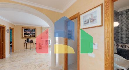 ЭКСКЛЮЗИВНАЯ ВИЛЛА В КАЛЬПЕ С ПРЕКРАСНЫМ ВИДОМ НА МОРЕ