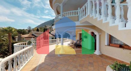 ЭКСКЛЮЗИВНАЯ ВИЛЛА В КАЛЬПЕ С ПРЕКРАСНЫМ ВИДОМ НА МОРЕ