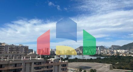 КРАСИВЫЙ ПЕНТХАУС С ВИДОМ НА МОРЕ В КАЛЬПЕ