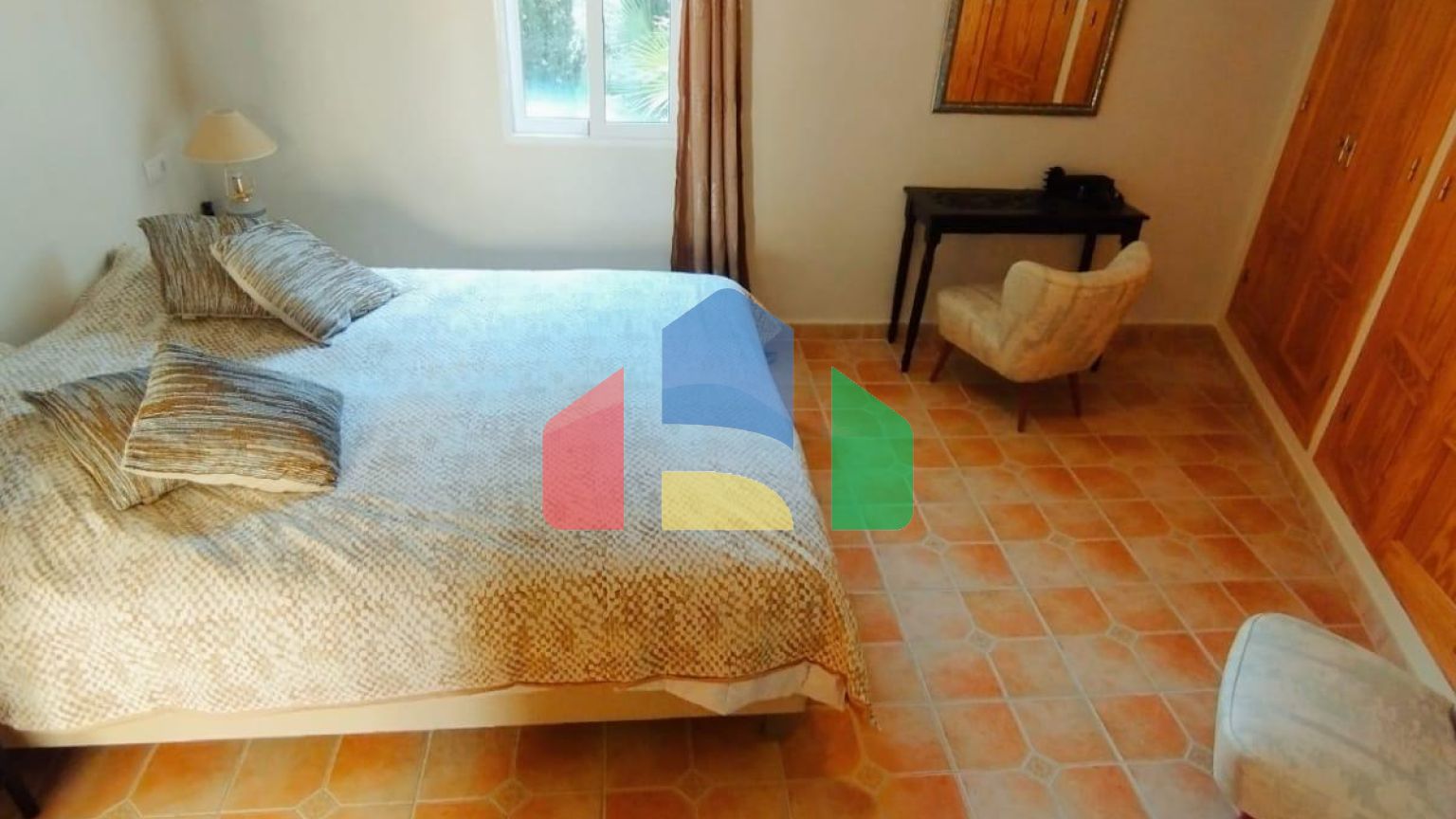 Эксклюзивная вилла в Кальпе с панорамным видом  и отличной возможностью для инвестиции