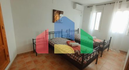 Эксклюзивная вилла в Кальпе с панорамным видом  и отличной возможностью для инвестиции