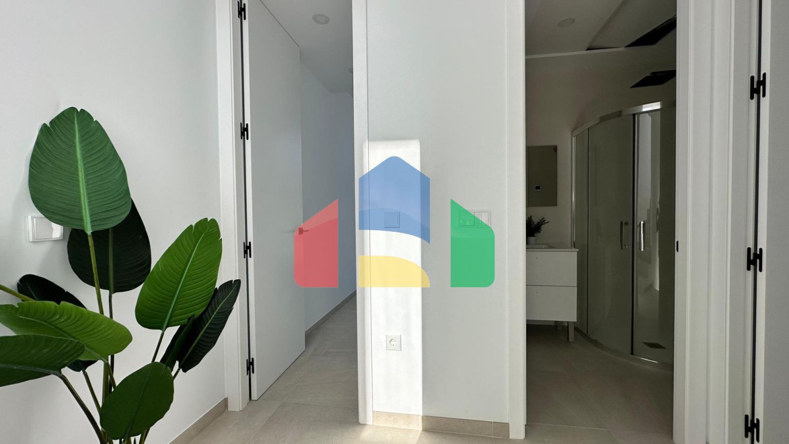 Недавно построенные двухквартирные дома на одну семью