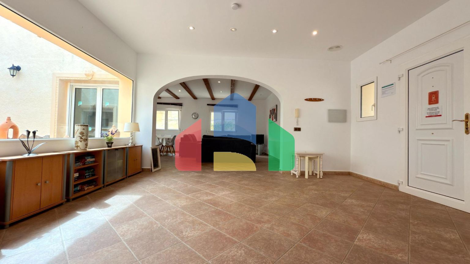 Эксклюзивная средиземноморская вилла в Кальпе с большим бассейном и панорамным видом