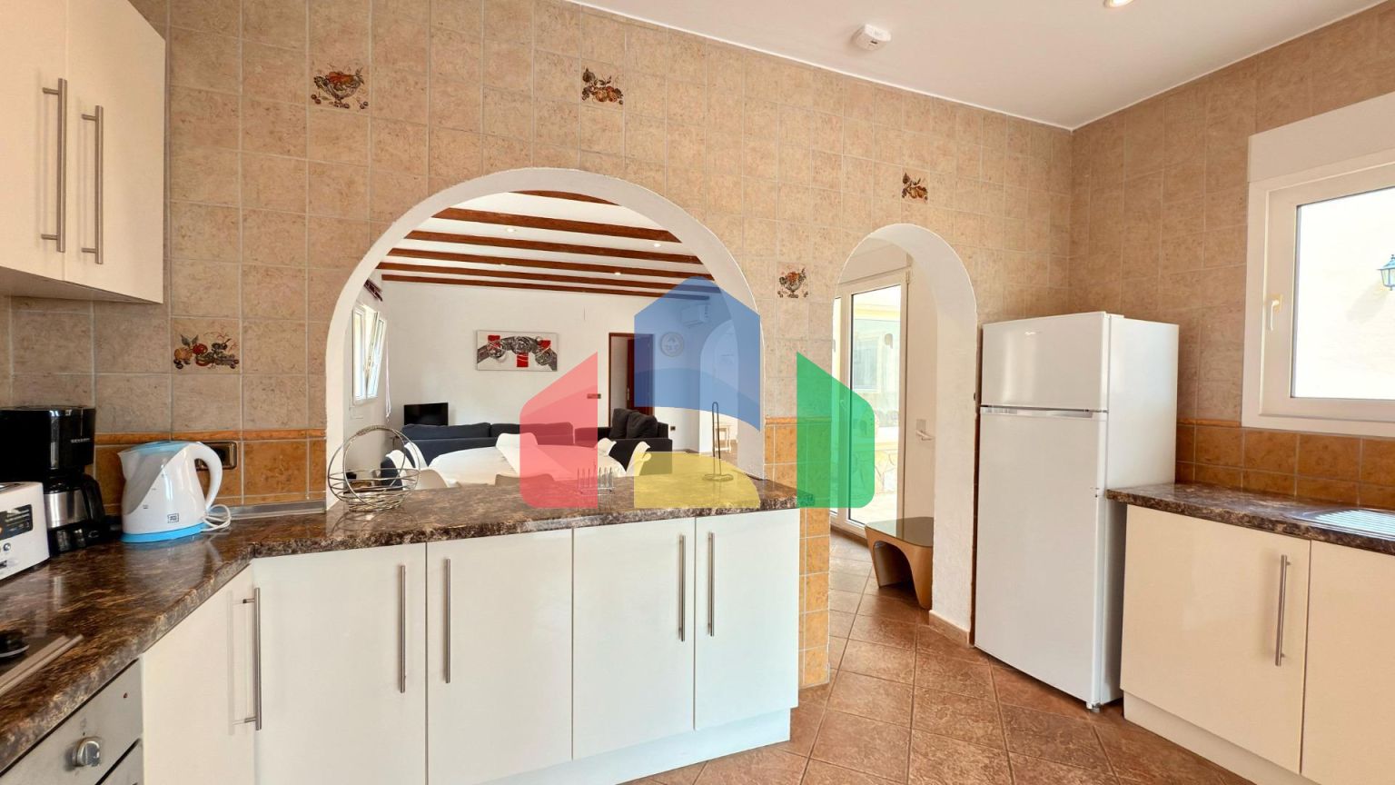 Эксклюзивная средиземноморская вилла в Кальпе с большим бассейном и панорамным видом