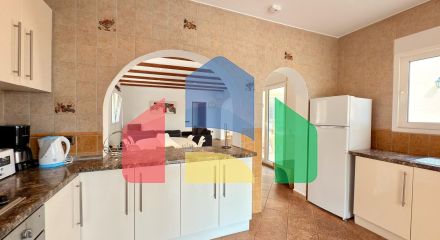 Эксклюзивная средиземноморская вилла в Кальпе с большим бассейном и панорамным видом