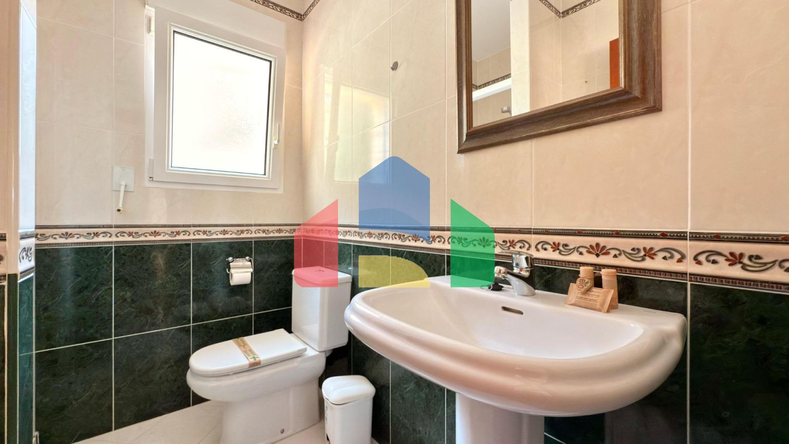 Эксклюзивная средиземноморская вилла в Кальпе с большим бассейном и панорамным видом