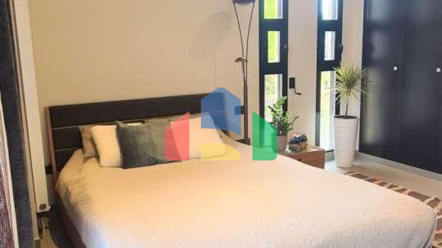 ВИЛЛА В КАЛЬПЕ НА ПРОДАЖУ