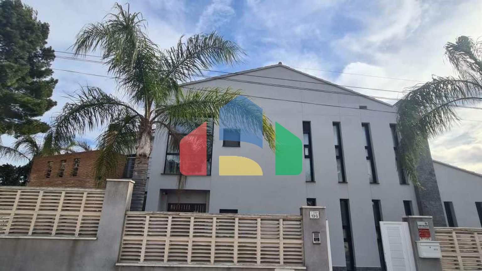 ВИЛЛА В КАЛЬПЕ НА ПРОДАЖУ