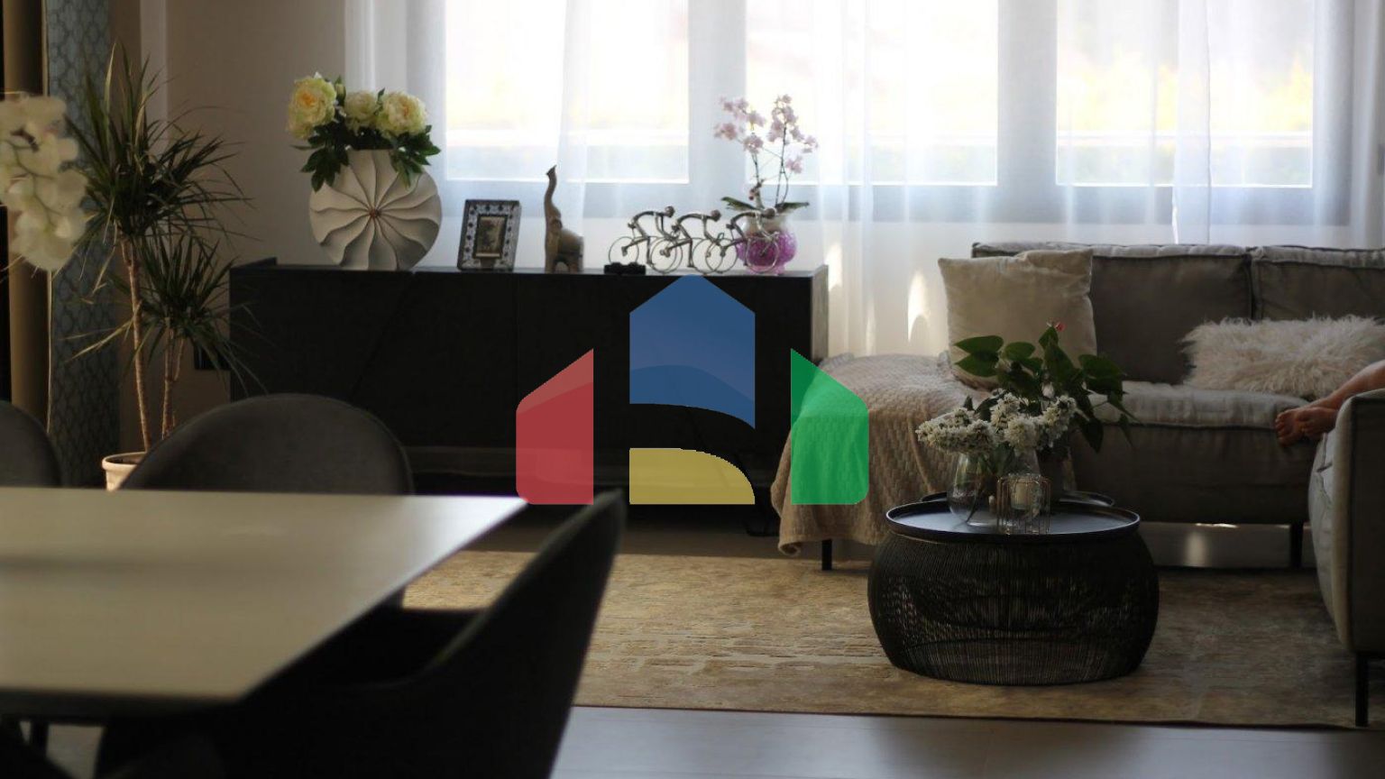 ВИЛЛА В КАЛЬПЕ НА ПРОДАЖУ