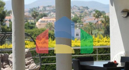 ВИЛЛА В КАЛЬПЕ НА ПРОДАЖУ