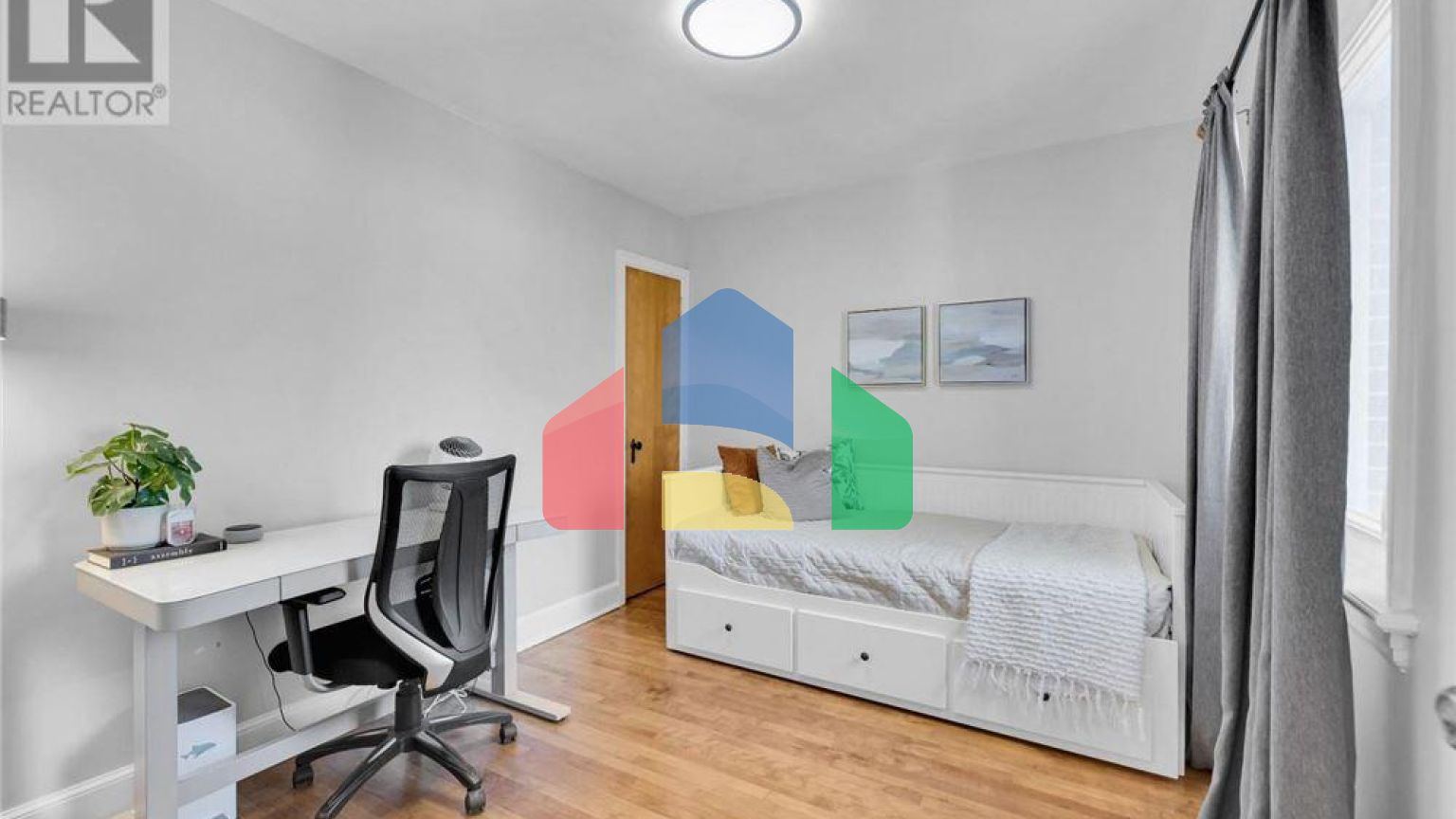 Residential - Single Family Home - Ottawa, Canada - Canada