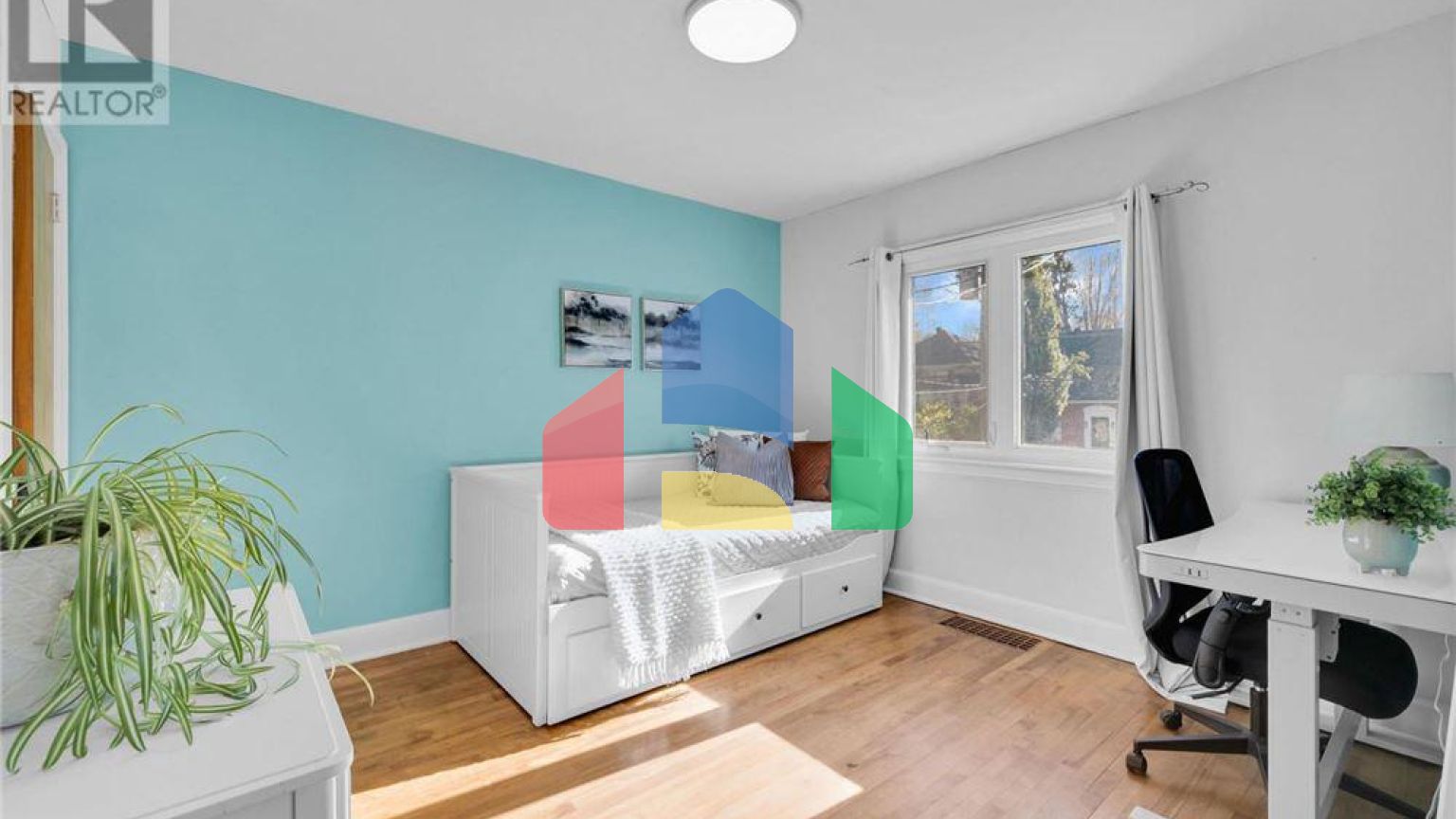 Residential - Single Family Home - Ottawa, Canada - Canada