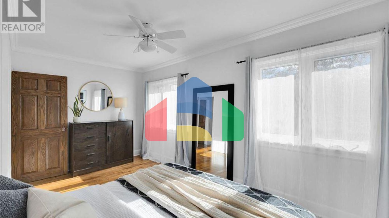 Residential - Single Family Home - Ottawa, Canada - Canada