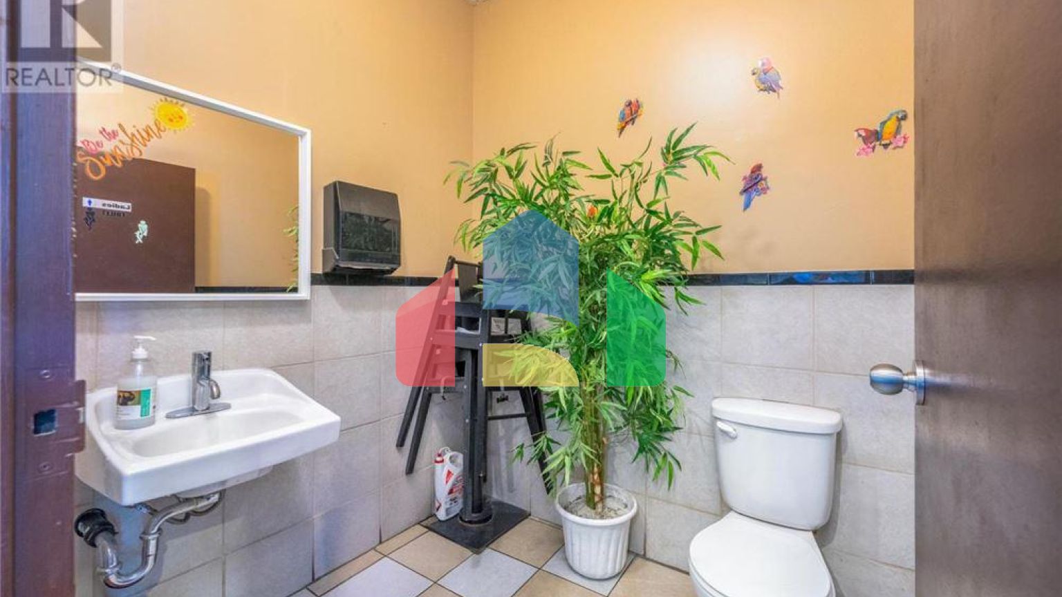 Commercial - Commercial/Retail - Ottawa, Canada - Canada