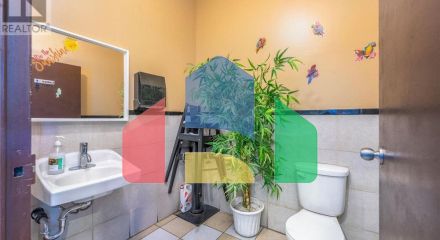 Commercial - Commercial/Retail - Ottawa, Canada - Canada