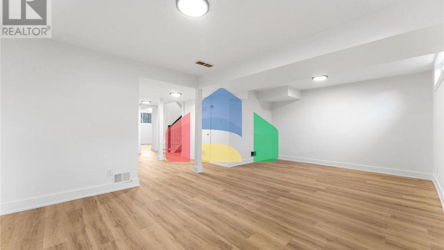 Residential - Single Family Home - Ottawa, Canada - Canada