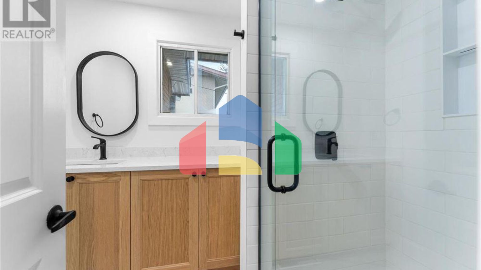 Residential - Single Family Home - Ottawa, Canada - Canada