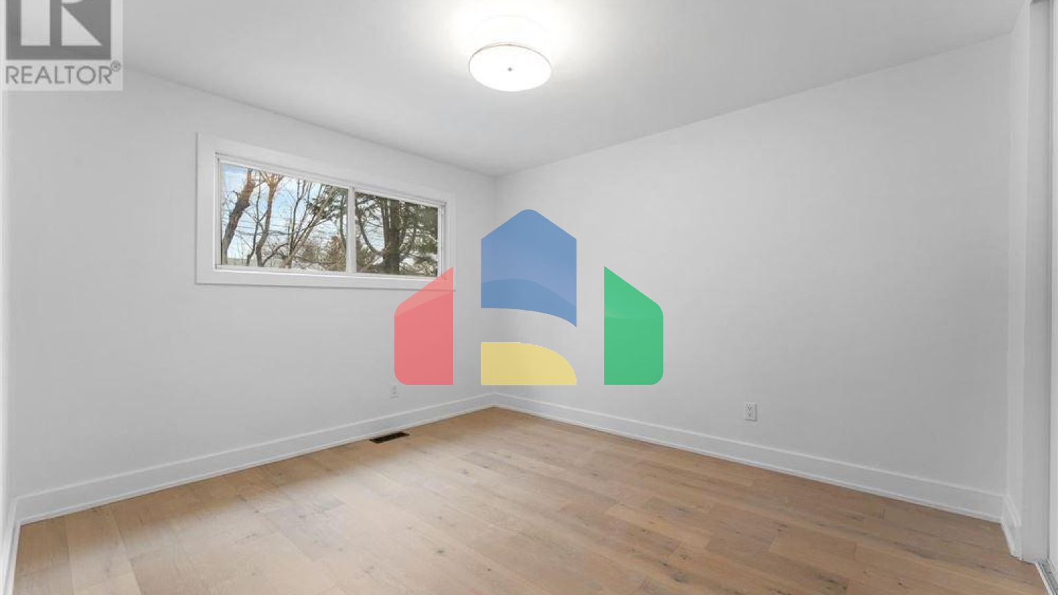 Residential - Single Family Home - Ottawa, Canada - Canada