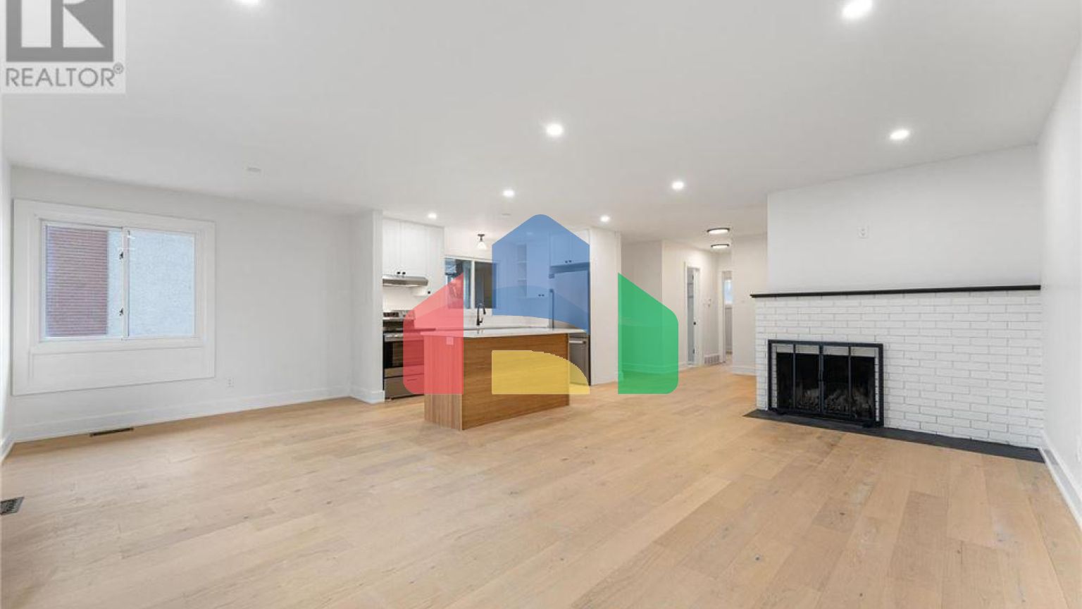 Residential - Single Family Home - Ottawa, Canada - Canada