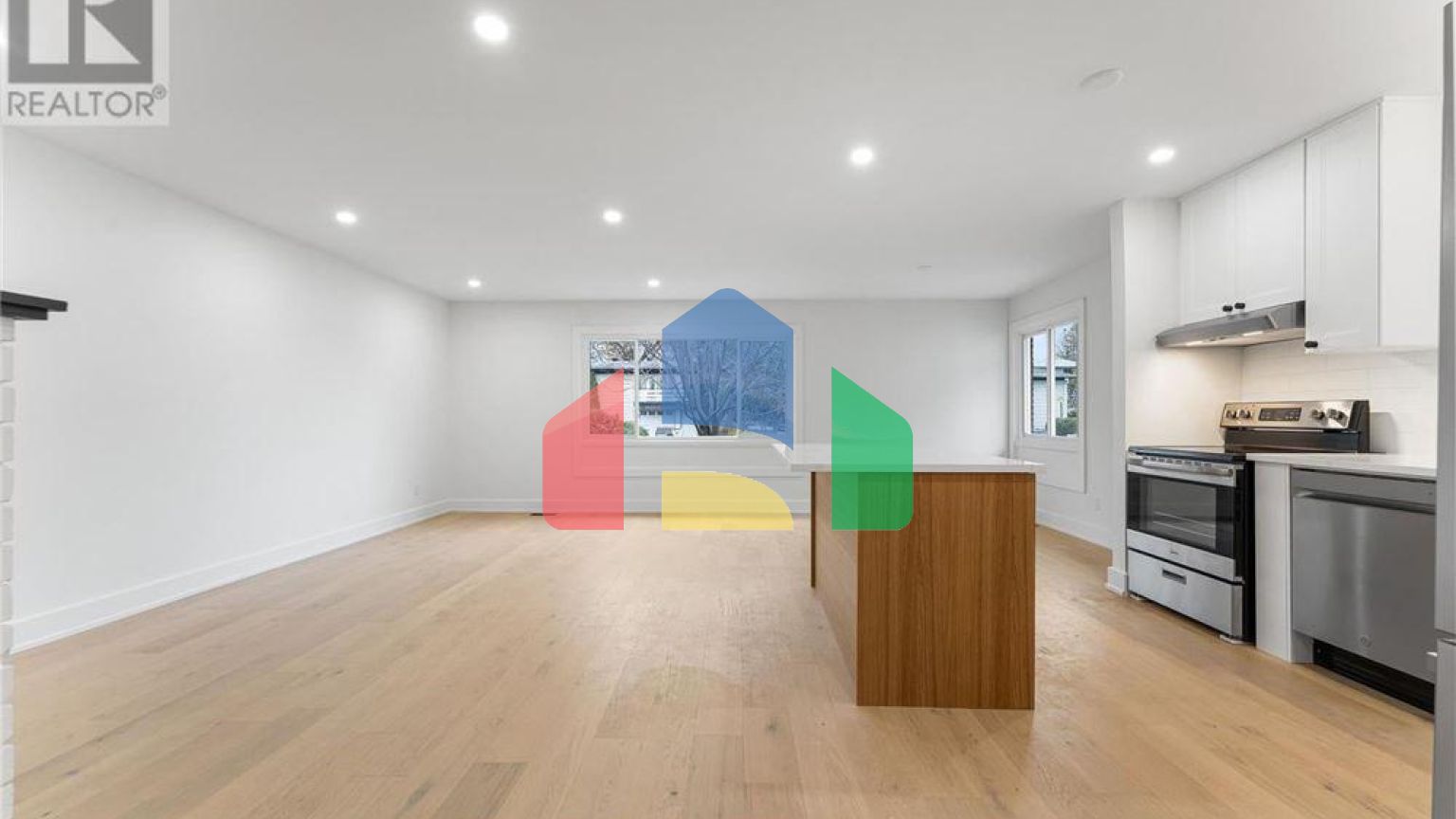 Residential - Single Family Home - Ottawa, Canada - Canada