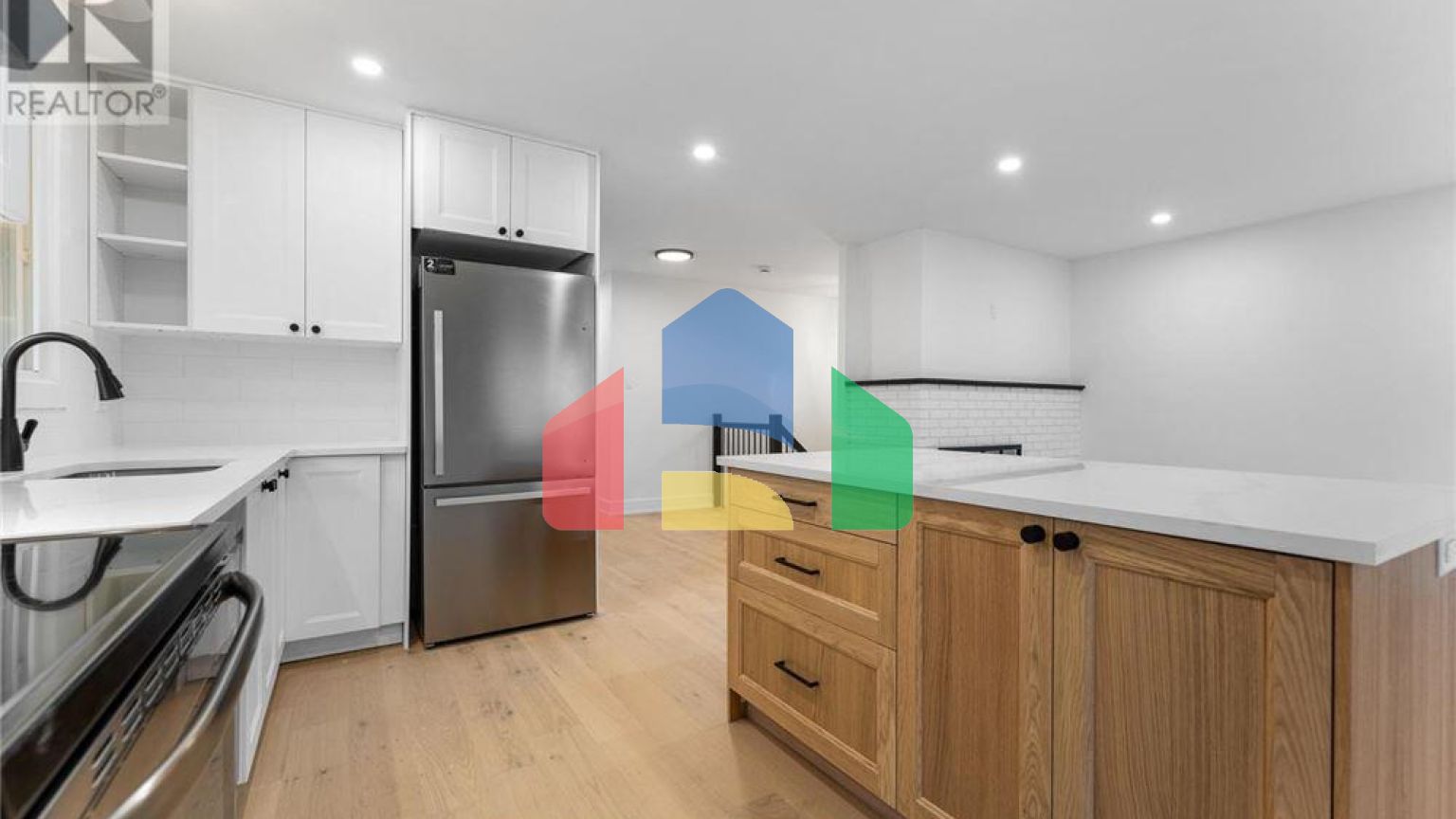 Residential - Single Family Home - Ottawa, Canada - Canada