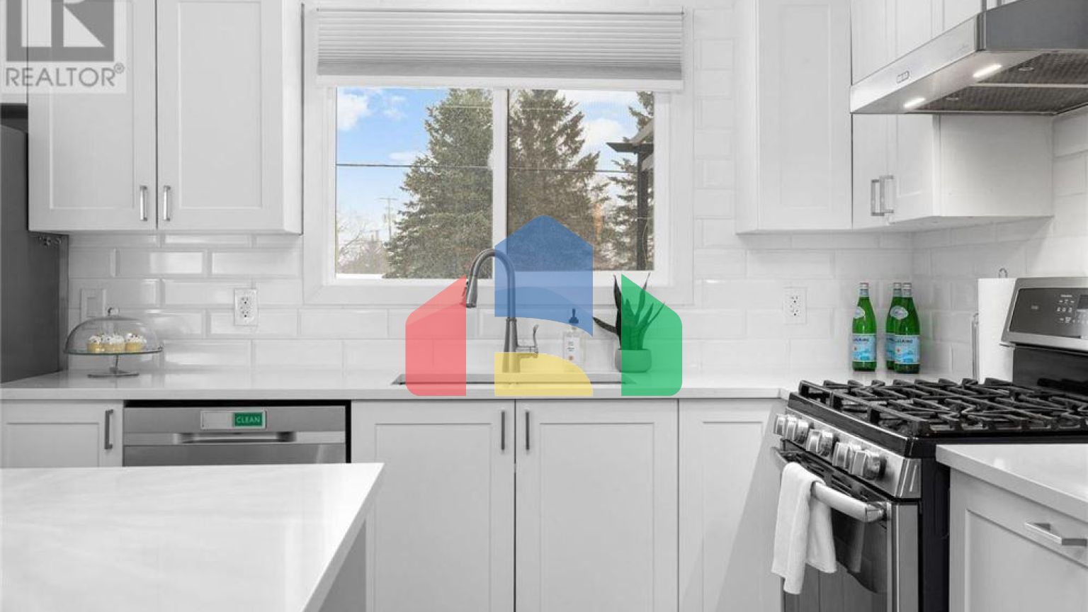 Residential - Single Family Home - Ottawa, Canada - Canada