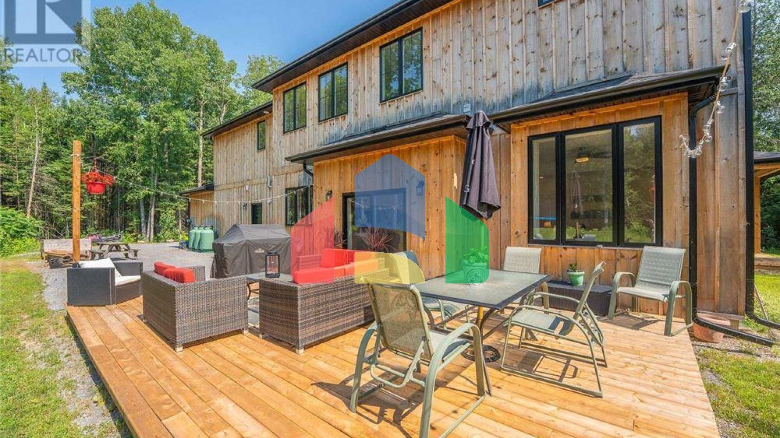 Residential - Single Family Home - Ottawa, Canada - Canada