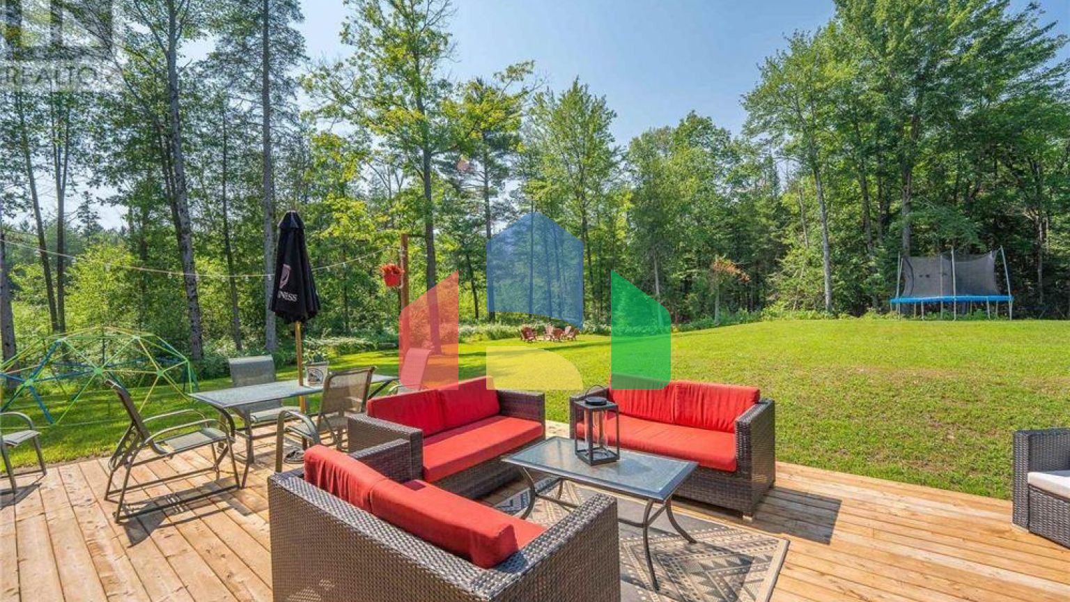 Residential - Single Family Home - Ottawa, Canada - Canada