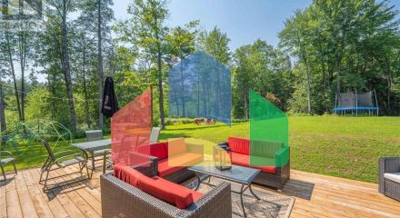 Residential - Single Family Home - Ottawa, Canada - Canada