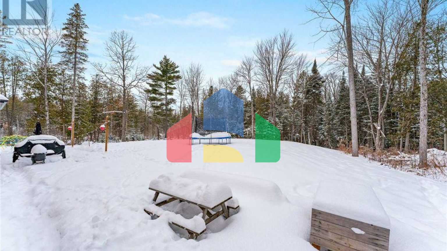 Residential - Single Family Home - Ottawa, Canada - Canada