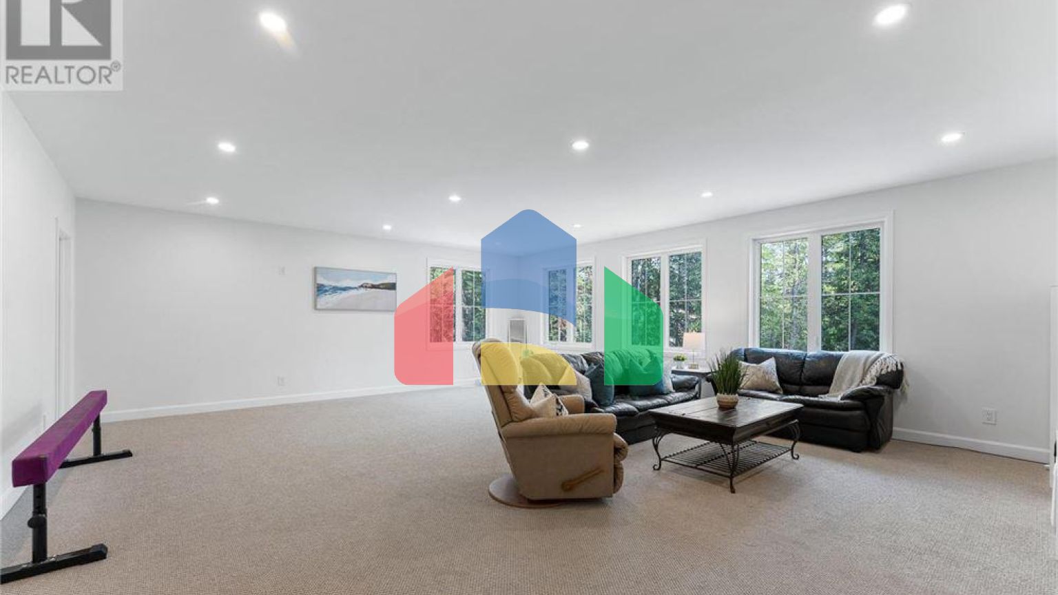 Residential - Single Family Home - Ottawa, Canada - Canada