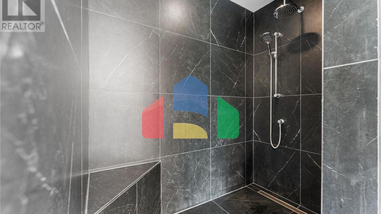 Residential - Single Family Home - Ottawa, Canada - Canada