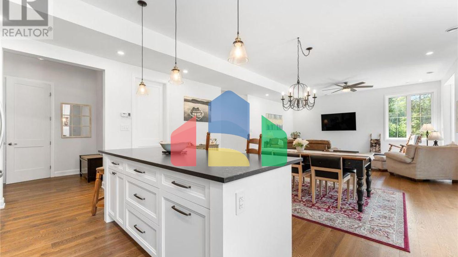 Residential - Single Family Home - Ottawa, Canada - Canada