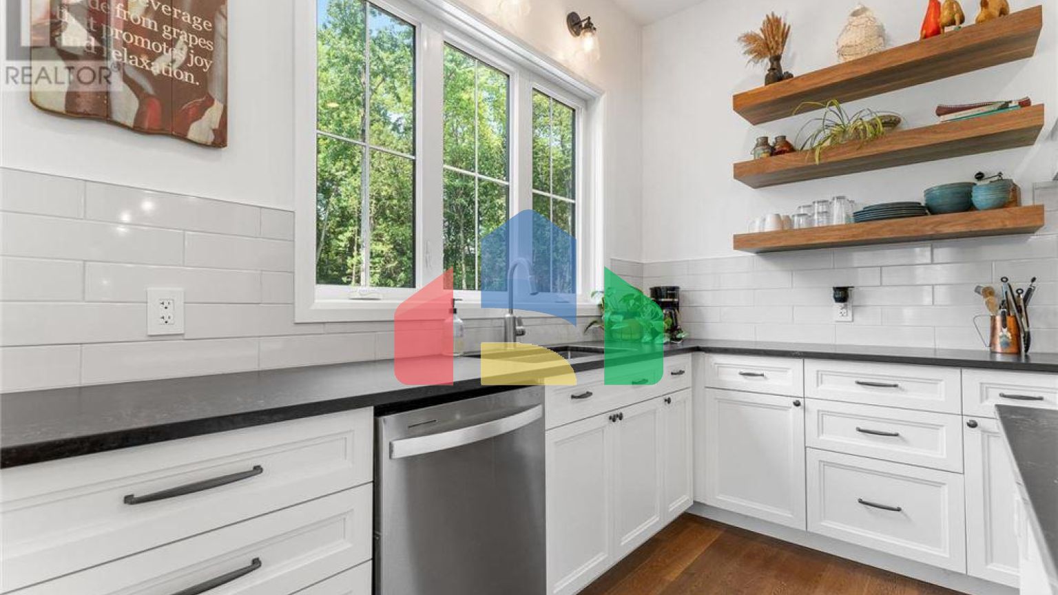 Residential - Single Family Home - Ottawa, Canada - Canada