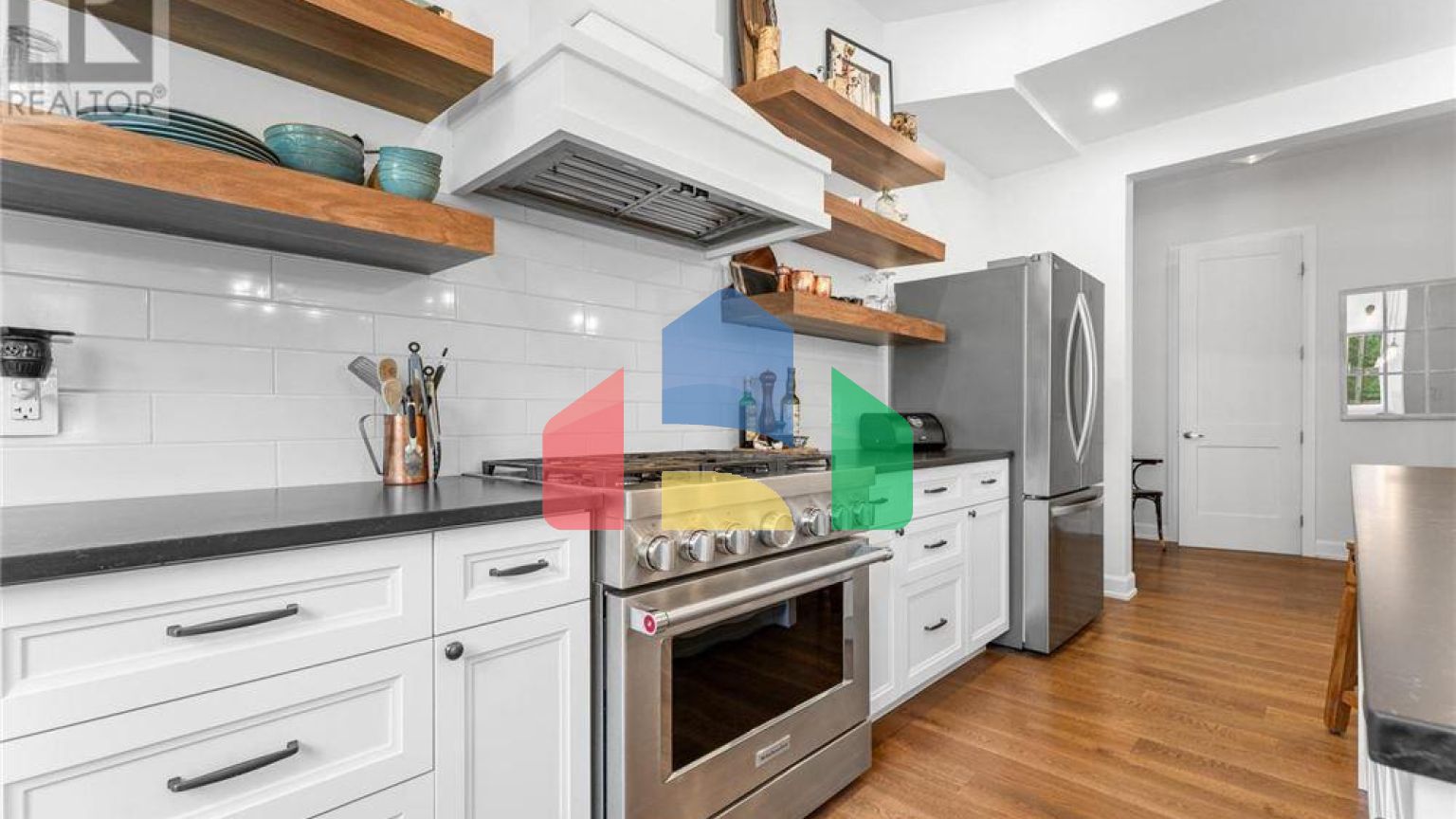 Residential - Single Family Home - Ottawa, Canada - Canada