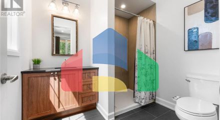 Residential - Single Family Home - Ottawa, Canada - Canada