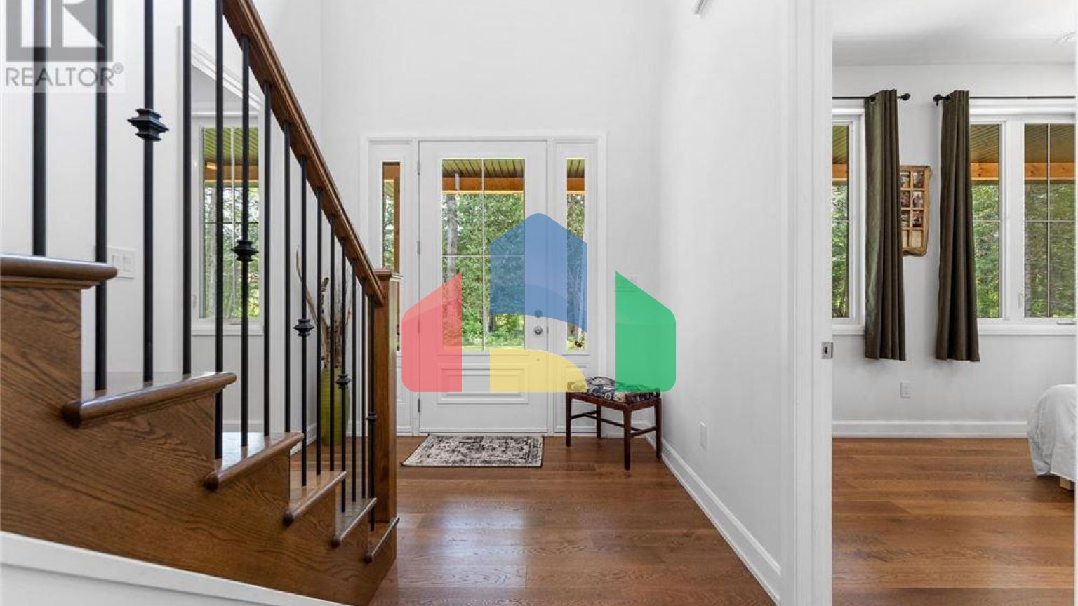 Residential - Single Family Home - Ottawa, Canada - Canada