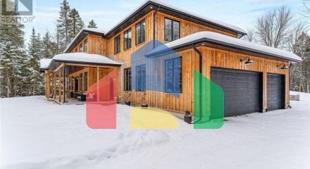 Residential - Single Family Home - Ottawa, Canada - Canada