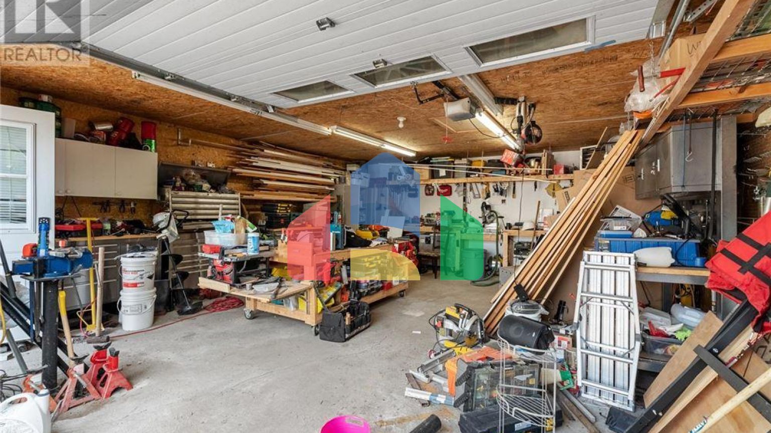 Residential - Single Family Home - Ottawa, Canada - Canada