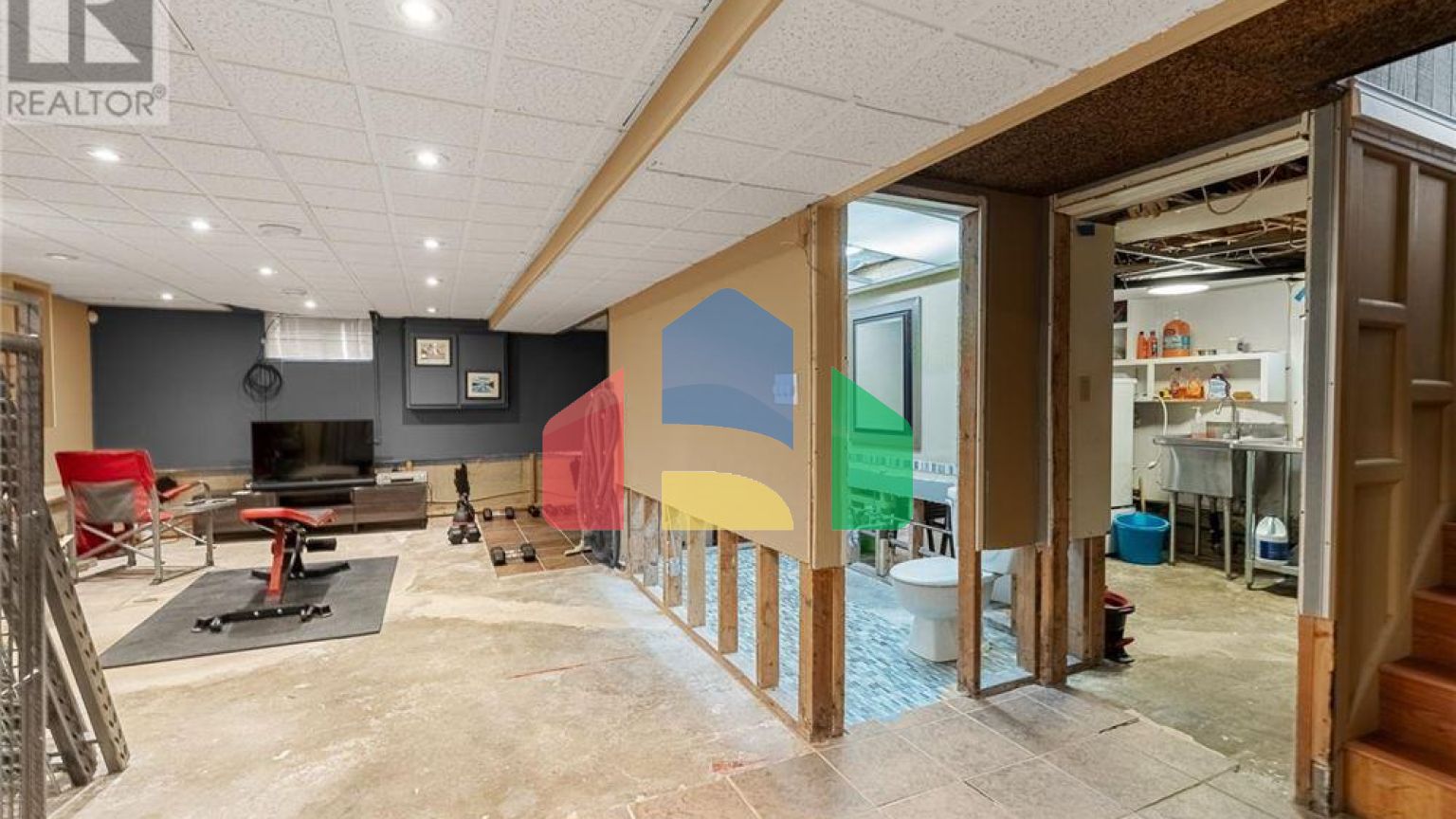 Residential - Single Family Home - Ottawa, Canada - Canada