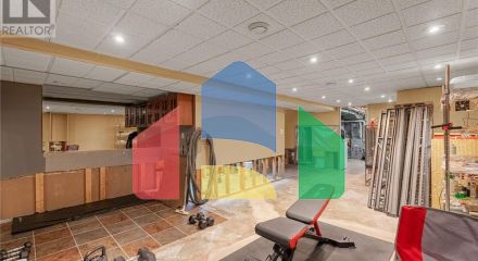 Residential - Single Family Home - Ottawa, Canada - Canada