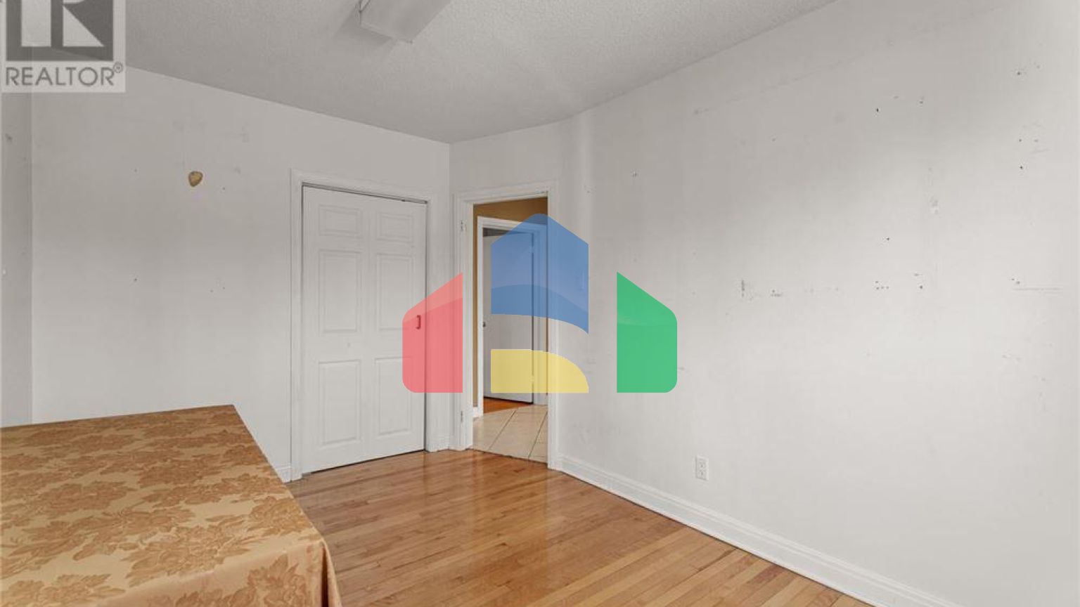 Residential - Single Family Home - Ottawa, Canada - Canada