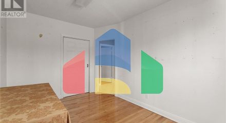 Residential - Single Family Home - Ottawa, Canada - Canada