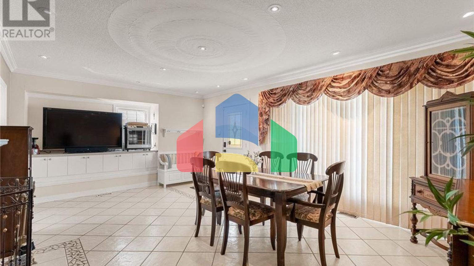 Residential - Single Family Home - Ottawa, Canada - Canada