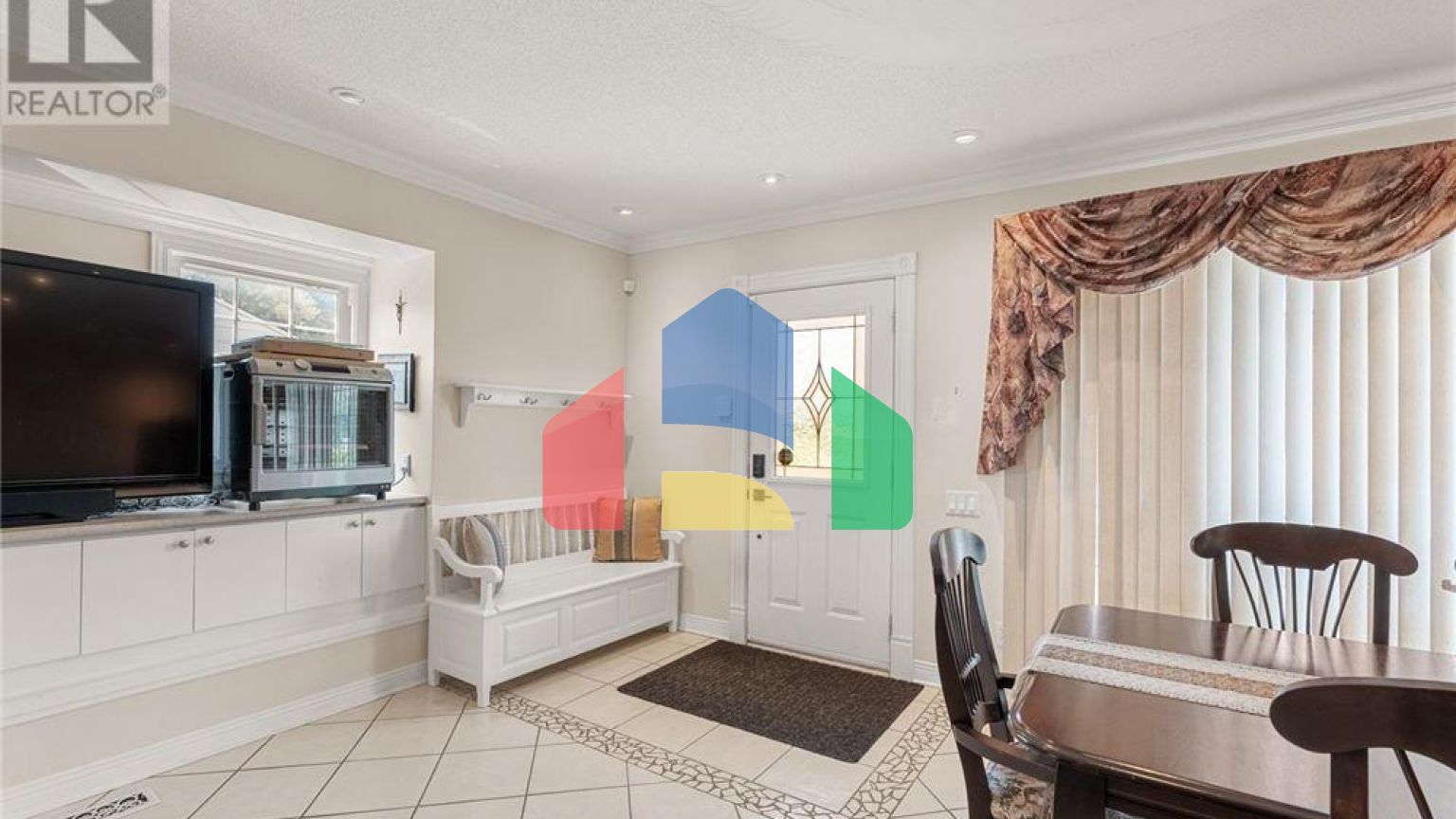 Residential - Single Family Home - Ottawa, Canada - Canada