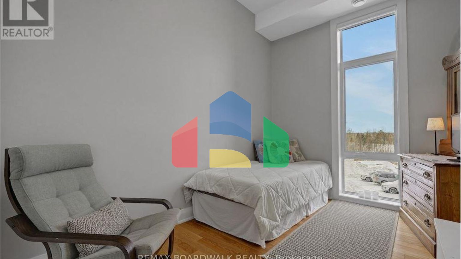 Residential - Single Family Home - Ottawa, Canada - Canada