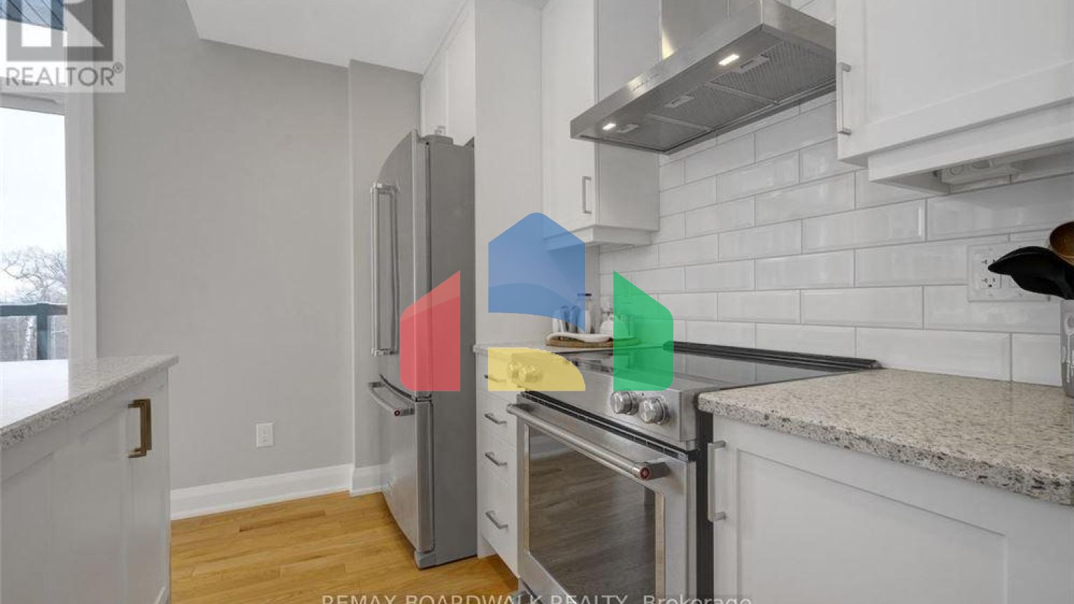 Residential - Single Family Home - Ottawa, Canada - Canada