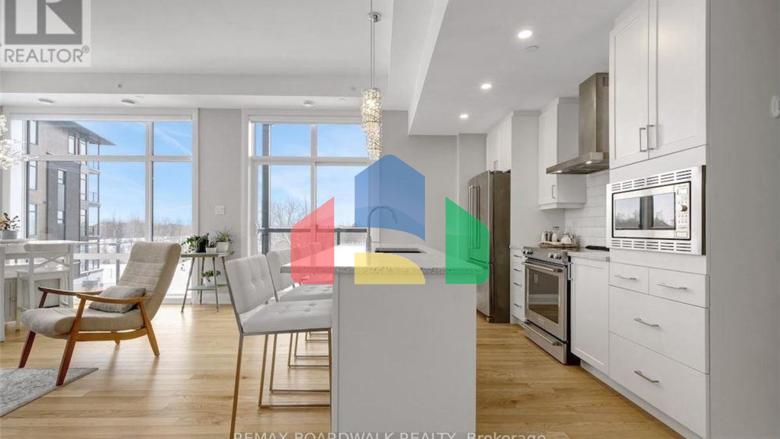 Residential - Single Family Home - Ottawa, Canada - Canada