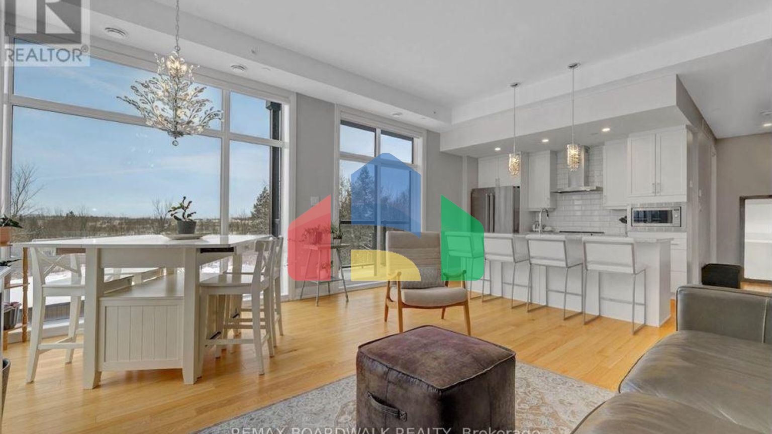 Residential - Single Family Home - Ottawa, Canada - Canada