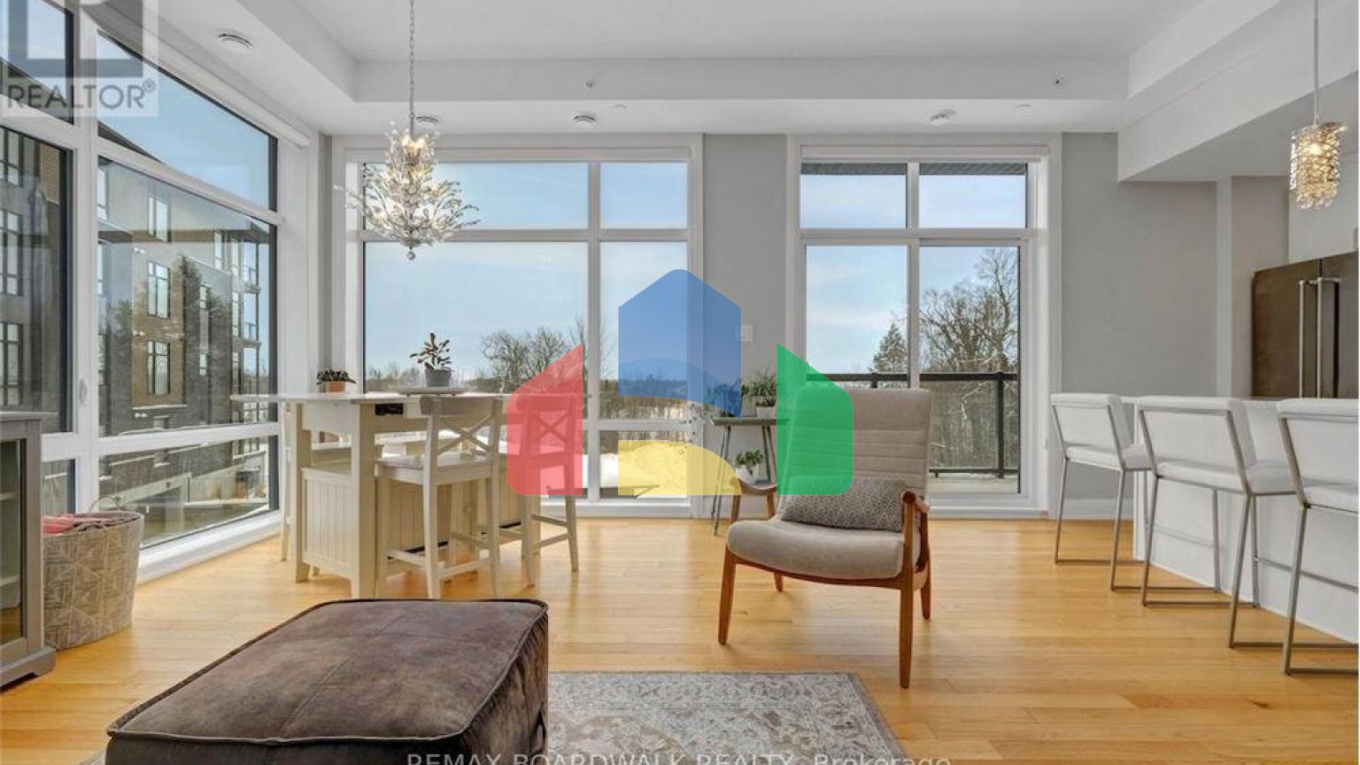 Residential - Single Family Home - Ottawa, Canada - Canada